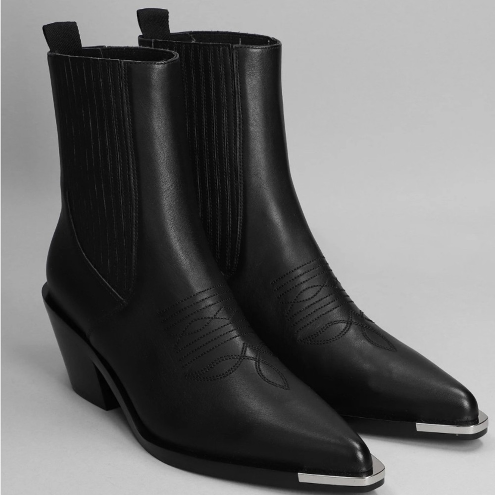 Lola Cruz Texan ankle leather boot INDIRA